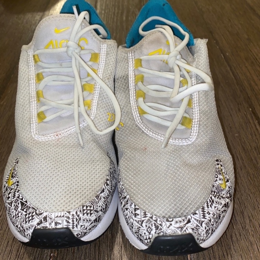 Nike AirMax 270